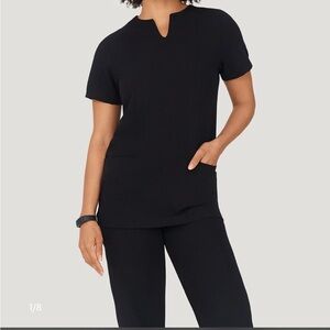 Mandala Scrub Top - 5 Pocket Notch Neck